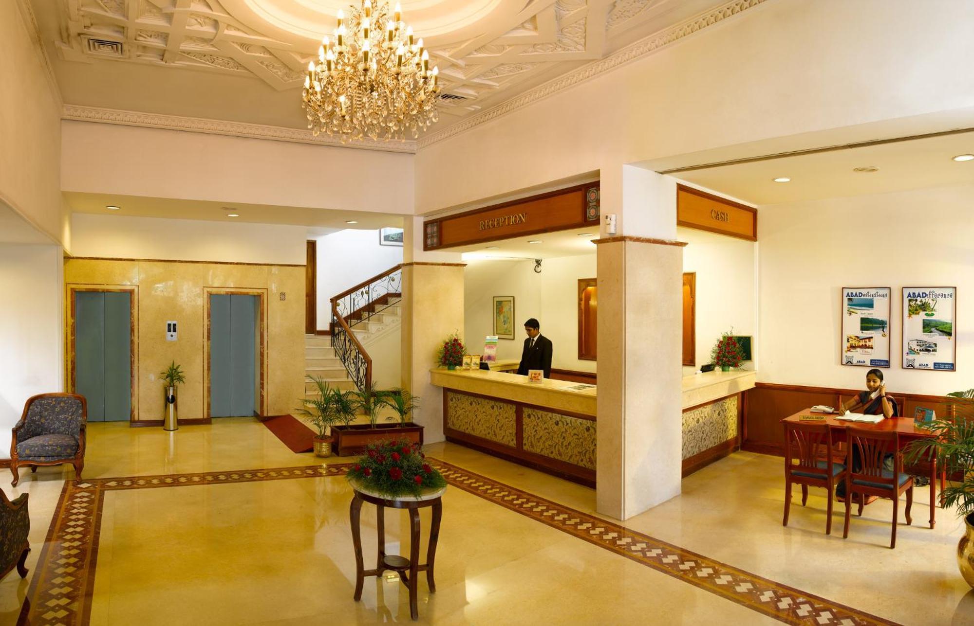 Hotel Abad Plaza Kochi Exterior foto