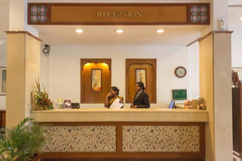 Hotel Abad Plaza Kochi Exterior foto