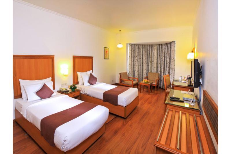Hotel Abad Plaza Kochi Exterior foto
