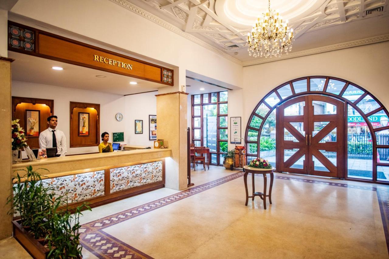 Hotel Abad Plaza Kochi Exterior foto